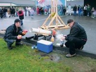 Wayne Dobbs and Bud Yonkers used bottles of soda