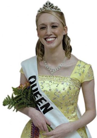 Scholarship Pageant Queen Danielle Wilcoxson