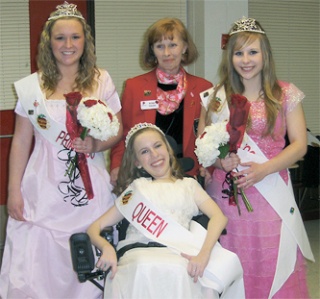 Maryfest 2008-2009 President Bobbi Young is flanked by 2009 Marysville Strawberry Festival Senior Royalty Princess Azzlinn Morales at left