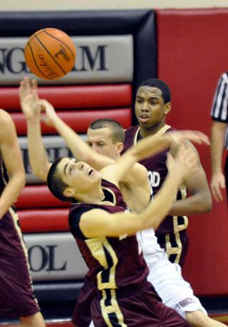 Lakewood junior guard Caleb Graves