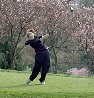 Lakewood senior Peyton Mizell demonstrated her considerable drive on the ninth and final hole. She finished with 24 points